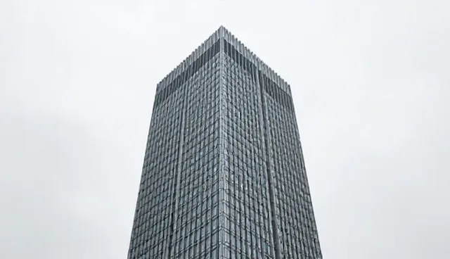 教育信息服务选型关注点：课程体系与系统维护的取舍